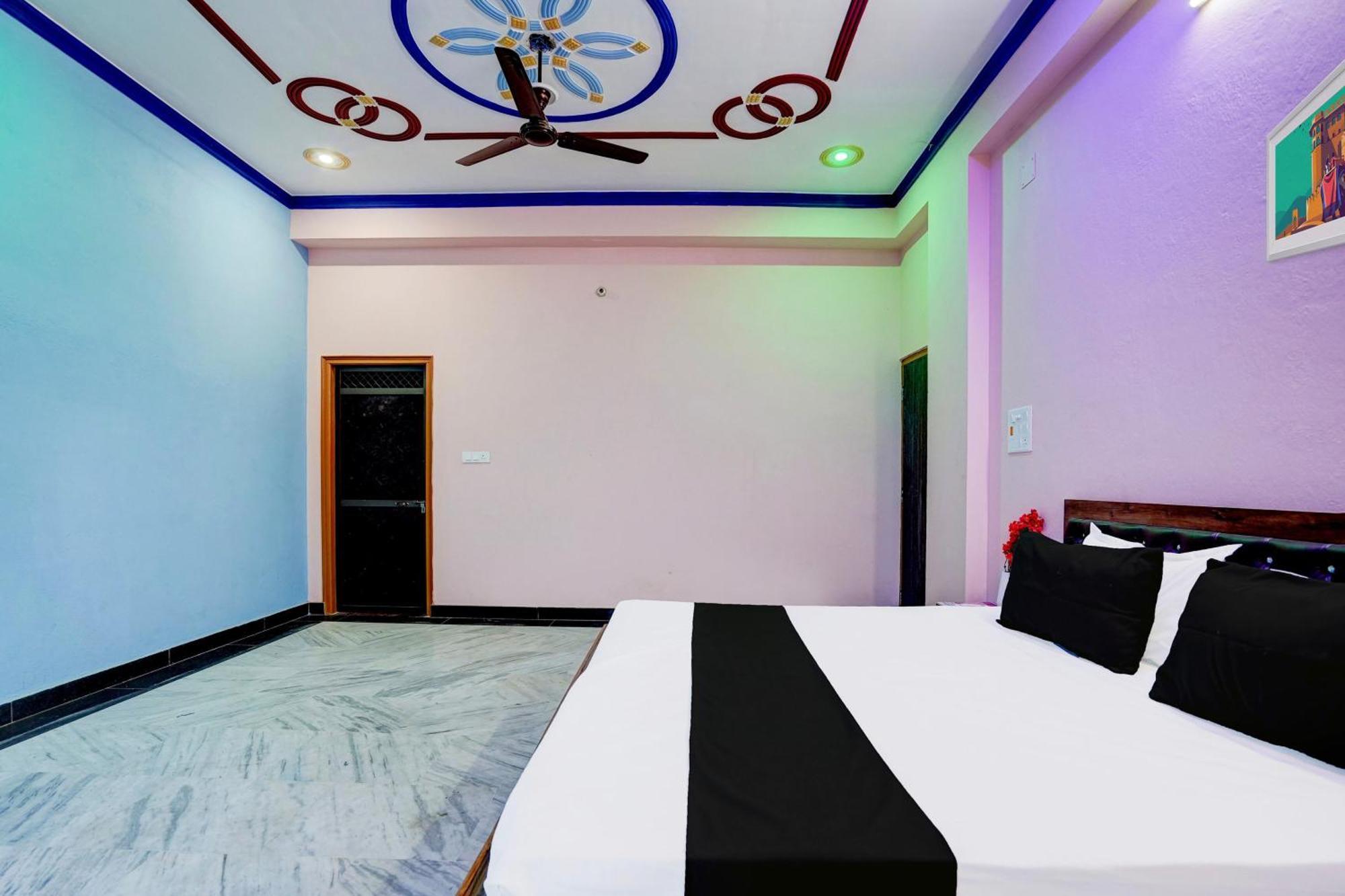 Hotel O J.D. Palace 瓦拉纳西 外观 照片