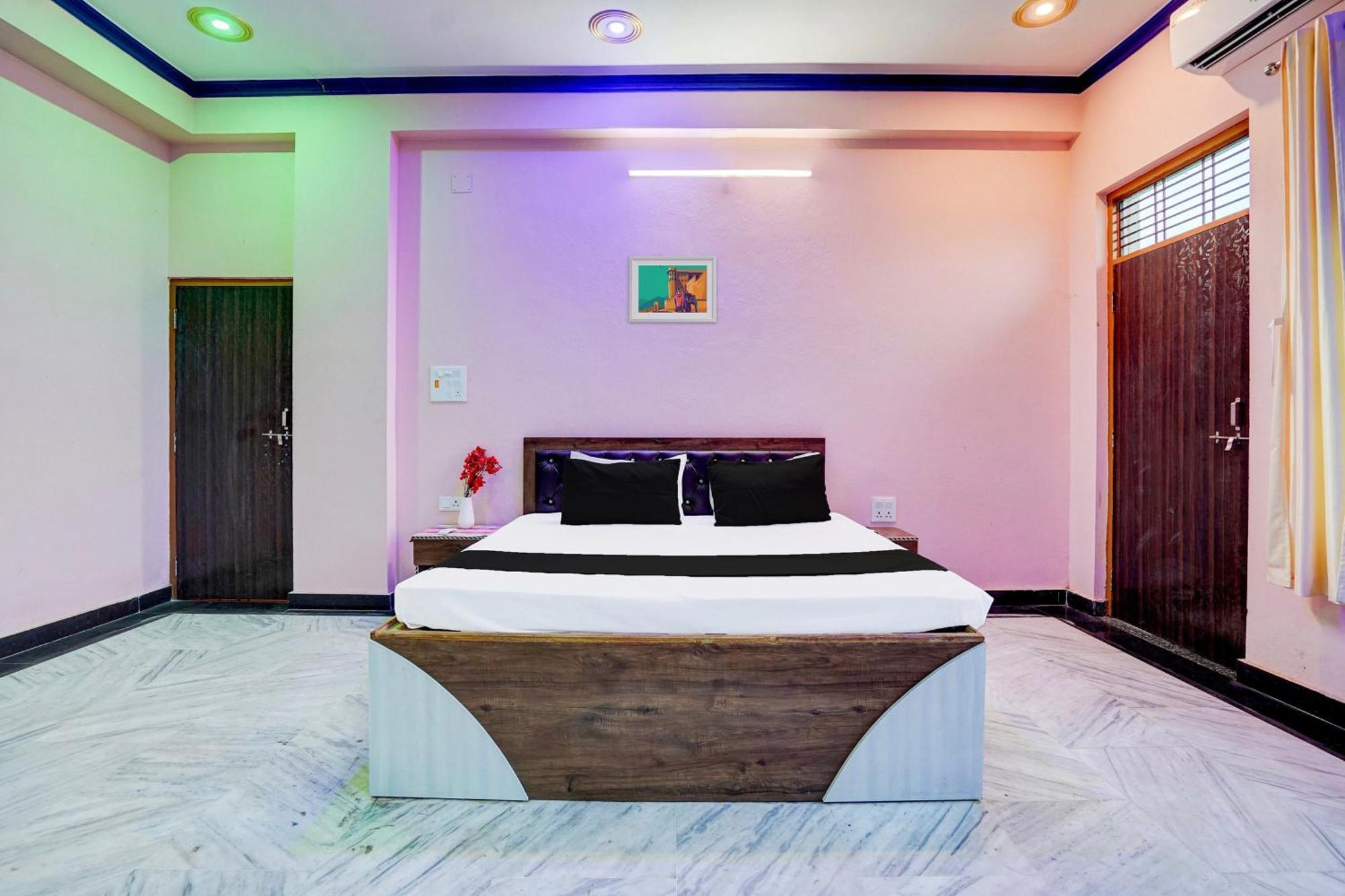 Hotel O J.D. Palace 瓦拉纳西 外观 照片